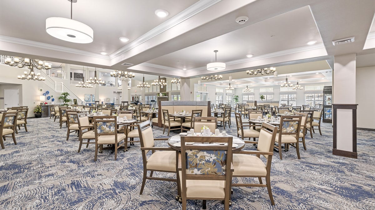 Belmont Gardens dining room1